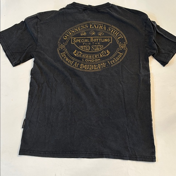 Guinness Tee with Gold Logo - Picture 3 of 3